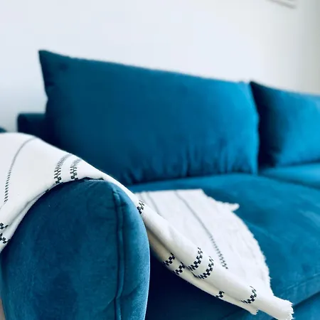 Deep Blue - Apartment *