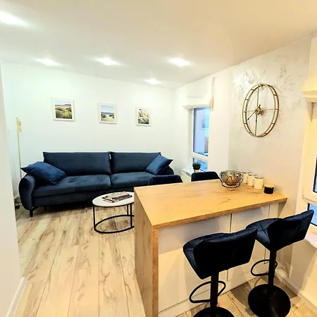 Deep Blue - Apartment *