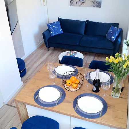 Deep Blue - Apartment Hel